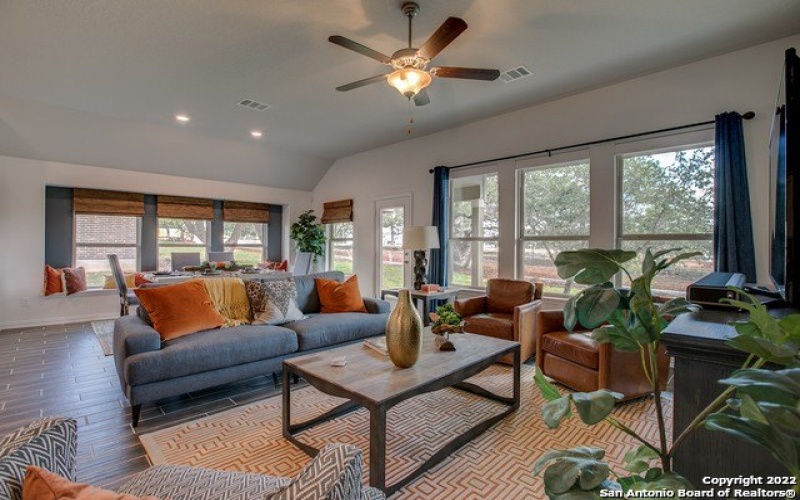 4208 Hampshire Way, San Antonio, TX 78245, 4 Bedrooms Bedrooms, ,3 BathroomsBathrooms,Residential,For Sale,4208 Hampshire Way,1874909