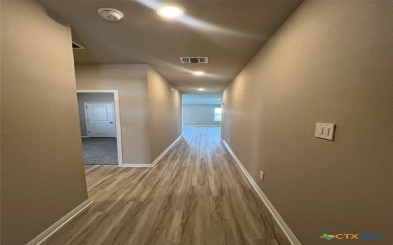 161 N Honey Bee Road, Jarrell, TX 76537, 3 Bedrooms Bedrooms, ,2 BathroomsBathrooms,Residential,For Sale,161 N Honey Bee Road,583149