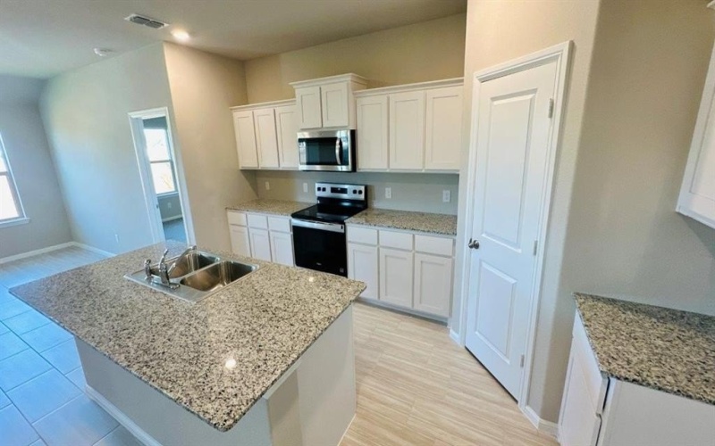 408 MARSH Street, Cleburne, TX 76033, 4 Bedrooms Bedrooms, ,2 BathroomsBathrooms,Residential,For Sale,408 MARSH Street,20964024