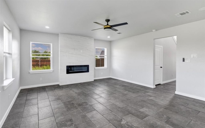 576 Highview Court, Godley, TX 76044, 3 Habitaciones Habitaciones , ,2 BañosBaños,Residential,En Venta,576 Highview Court,20964946