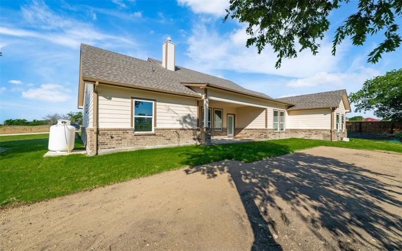1009 Don Eve Court, Azle, TX 76020, 4 Habitaciones Habitaciones , ,2 BañosBaños,Residential,En Venta,1009 Don Eve Court,20966515