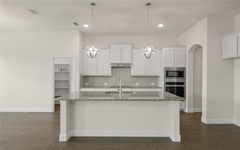 709 Seahawk Street, Joshua, TX 76058, 4 Habitaciones Habitaciones , ,3 BañosBaños,Residential,En Venta,709 Seahawk Street,20966666