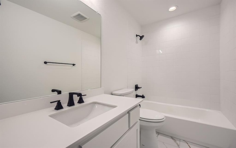 6036 Silverstein Street, Fort Worth, TX 76126, 4 Habitaciones Habitaciones , ,3 BañosBaños,Residential,En Venta,6036 Silverstein Street,0,20966923