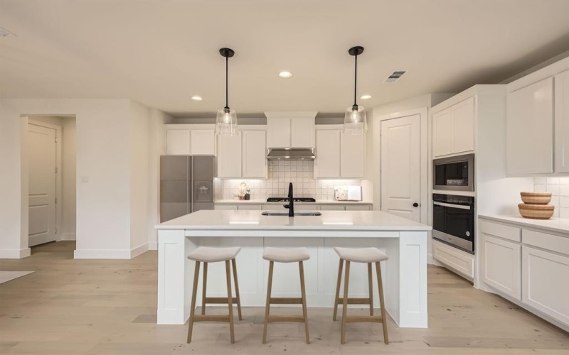 6036 Silverstein Street, Fort Worth, TX 76126, 4 Habitaciones Habitaciones , ,3 BañosBaños,Residential,En Venta,6036 Silverstein Street,0,20966923