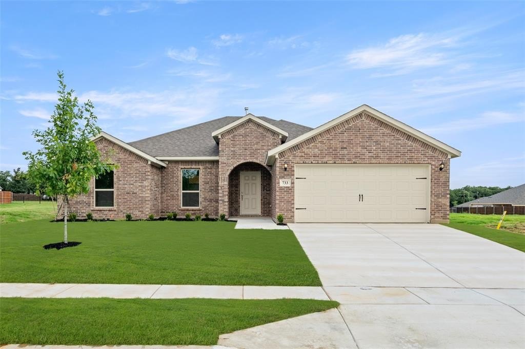 733 Stone Eagle Drive, Azle, TX 76020, 4 Habitaciones Habitaciones , ,2 BañosBaños,Residential,En Venta,733 Stone Eagle Drive,20967014