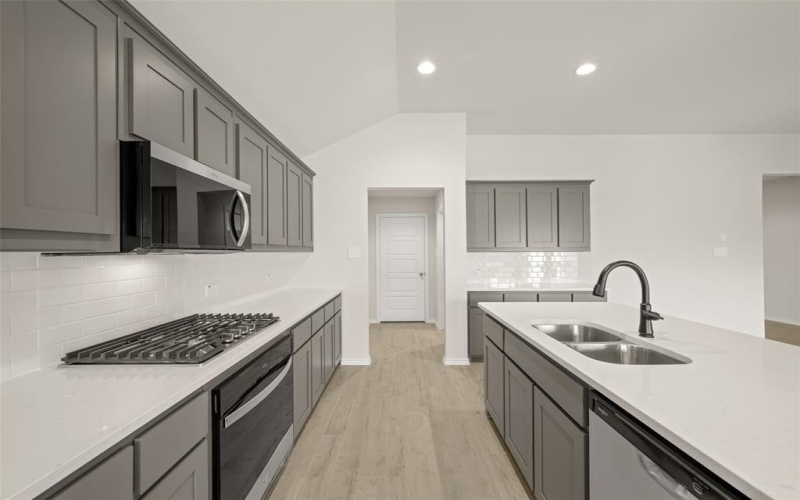 733 Stone Eagle Drive, Azle, TX 76020, 4 Habitaciones Habitaciones , ,2 BañosBaños,Residential,En Venta,733 Stone Eagle Drive,20967014