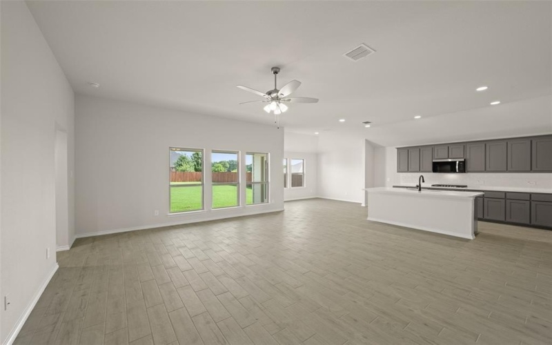 733 Stone Eagle Drive, Azle, TX 76020, 4 Habitaciones Habitaciones , ,2 BañosBaños,Residential,En Venta,733 Stone Eagle Drive,20967014