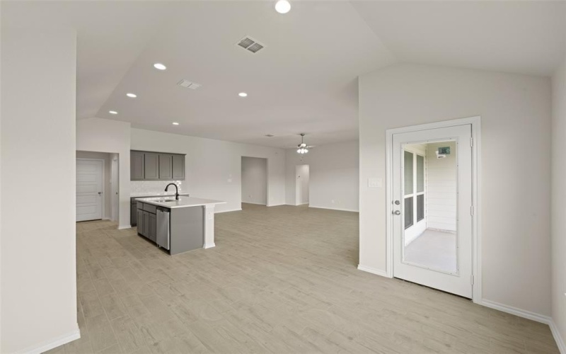 733 Stone Eagle Drive, Azle, TX 76020, 4 Habitaciones Habitaciones , ,2 BañosBaños,Residential,En Venta,733 Stone Eagle Drive,20967014