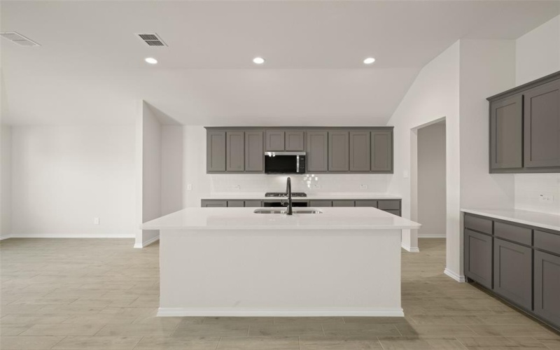 733 Stone Eagle Drive, Azle, TX 76020, 4 Habitaciones Habitaciones , ,2 BañosBaños,Residential,En Venta,733 Stone Eagle Drive,20967014