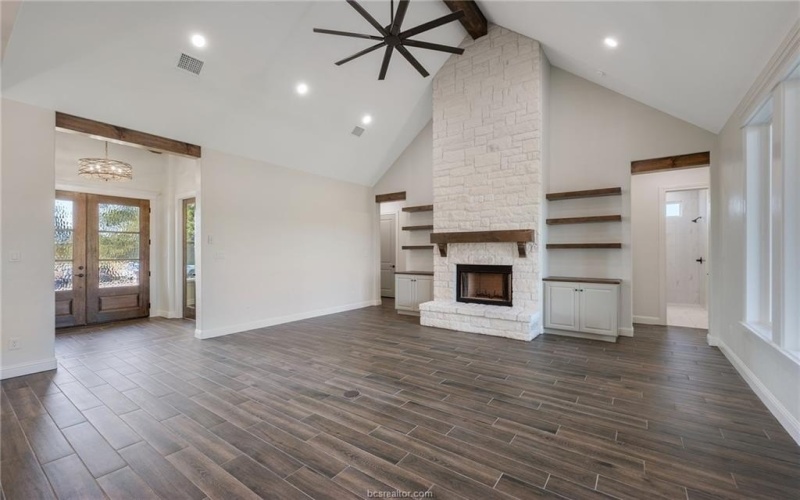 6652 Ridgeview Estates Lane, Bryan, TX 77808, 4 Habitaciones Habitaciones , ,3 BañosBaños,Residential,En Venta,6652 Ridgeview Estates Lane,25006865