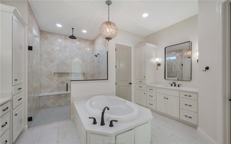 6652 Ridgeview Estates Lane, Bryan, TX 77808, 4 Habitaciones Habitaciones , ,3 BañosBaños,Residential,En Venta,6652 Ridgeview Estates Lane,25006865