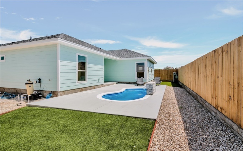 15638 Escapade Street, Corpus Christi, TX 78418, 3 Bedrooms Bedrooms, ,2 BathroomsBathrooms,Residential,For Sale,15638 Escapade Street,460505