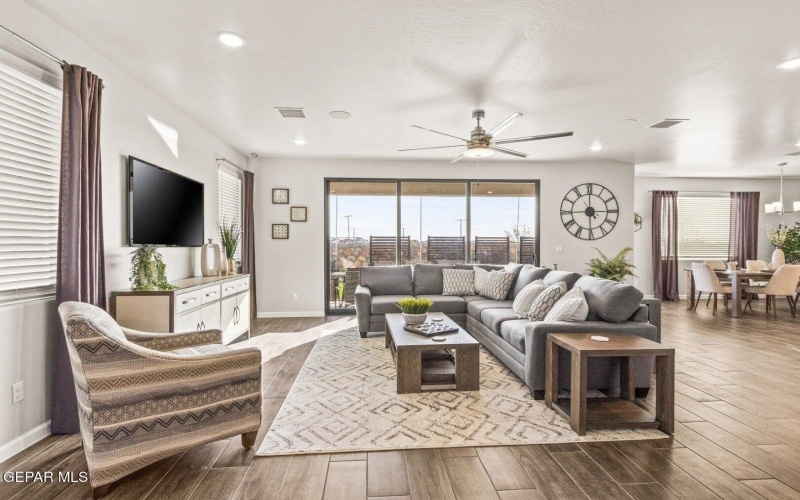 13024 Powick Drive, El Paso, TX 79928, 4 Habitaciones Habitaciones , ,3 BañosBaños,Residential,En Venta,13024 Powick Drive,924459