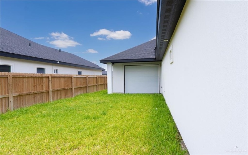 2221 N Woody Street, Edinburg, TX 78541, 3 Habitaciones Habitaciones , ,2 BañosBaños,Residential,En Venta,2221 N Woody Street,473114