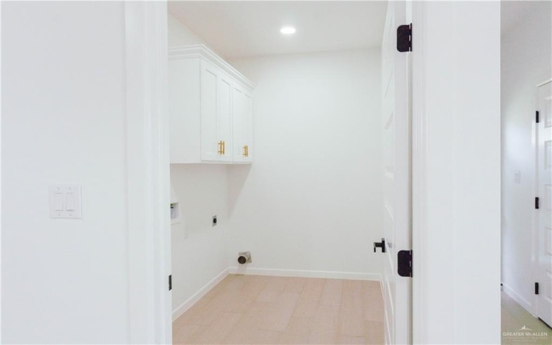 2221 N Woody Street, Edinburg, TX 78541, 3 Habitaciones Habitaciones , ,2 BañosBaños,Residential,En Venta,2221 N Woody Street,473114