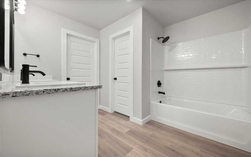 635 E 31st Street, Wolfforth, TX 79382, 4 Habitaciones Habitaciones , ,2 BañosBaños,Residential,En Venta,635 E 31st Street,202556203