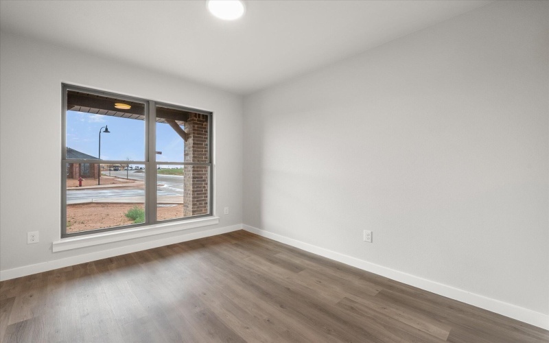 635 E 31st Street, Wolfforth, TX 79382, 4 Habitaciones Habitaciones , ,2 BañosBaños,Residential,En Venta,635 E 31st Street,202556203