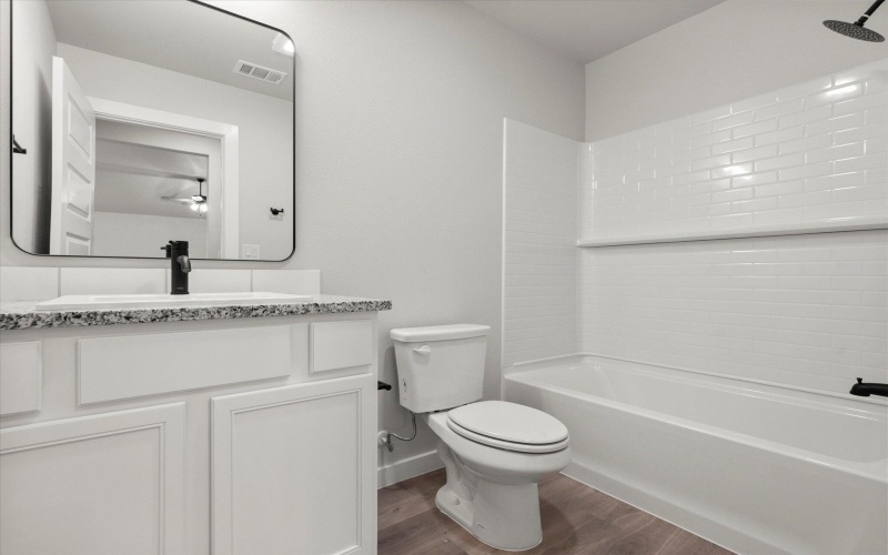 635 E 31st Street, Wolfforth, TX 79382, 4 Habitaciones Habitaciones , ,2 BañosBaños,Residential,En Venta,635 E 31st Street,202556203