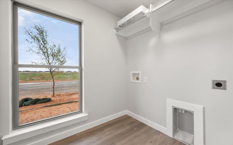 635 E 31st Street, Wolfforth, TX 79382, 4 Habitaciones Habitaciones , ,2 BañosBaños,Residential,En Venta,635 E 31st Street,202556203