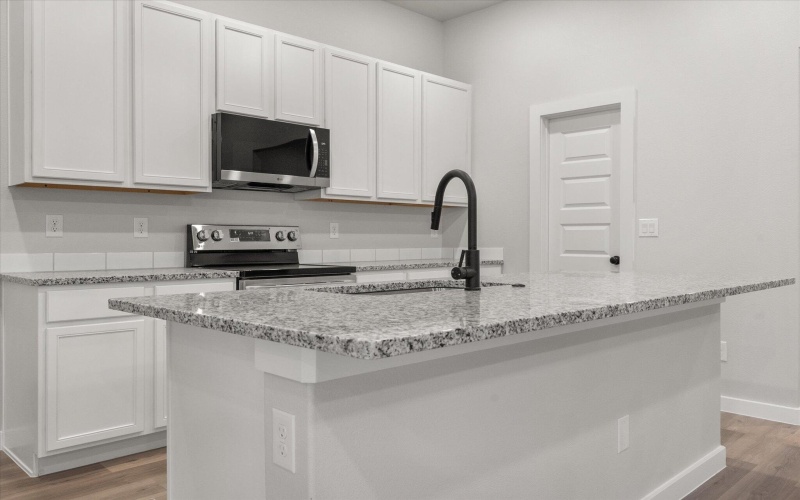 635 E 31st Street, Wolfforth, TX 79382, 4 Habitaciones Habitaciones , ,2 BañosBaños,Residential,En Venta,635 E 31st Street,202556203