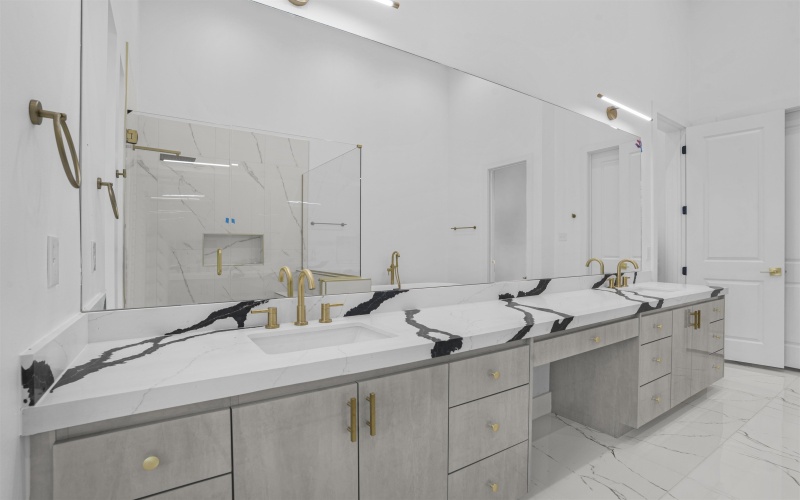 110 Song Bird Ln, LAREDO, TX 78045, 4 Habitaciones Habitaciones , ,3 BañosBaños,Residential,En Venta,110 Song Bird Ln,0,20252519