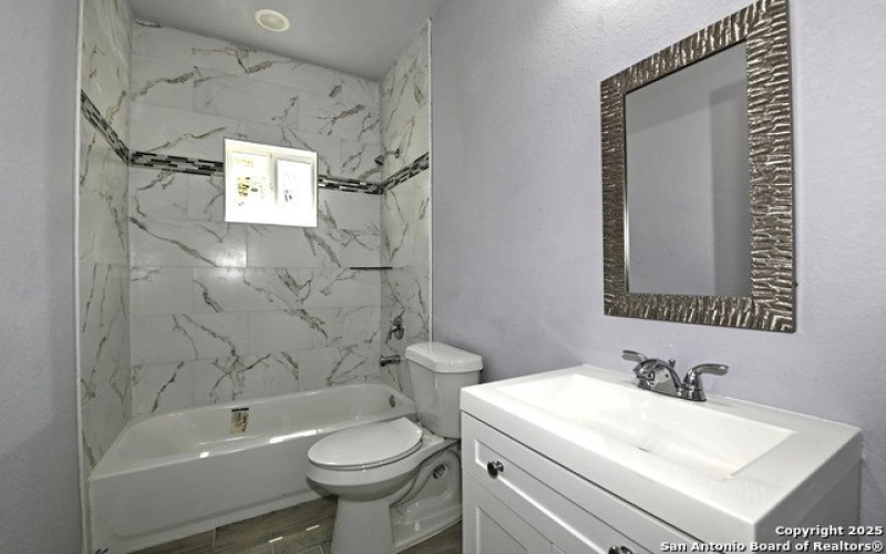 870 W Southcross Blvd, San Antonio, TX 78211, 3 Bedrooms Bedrooms, ,2 BathroomsBathrooms,Residential,For Sale,870 W Southcross Blvd,1875132
