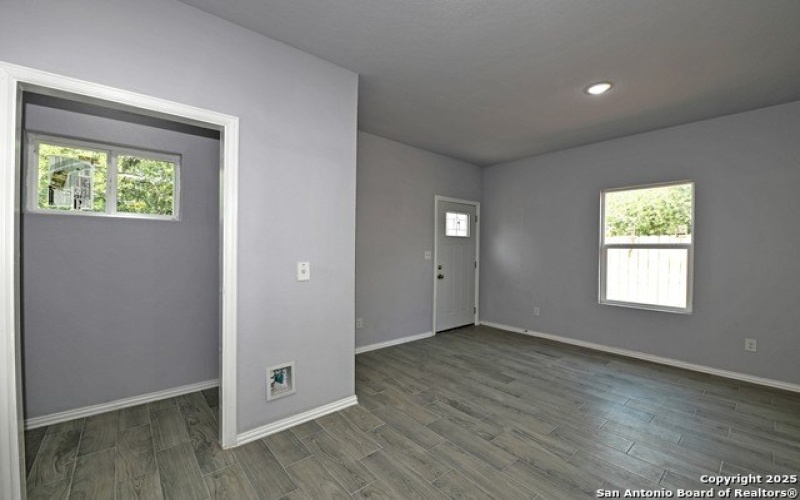 870 W Southcross Blvd, San Antonio, TX 78211, 3 Bedrooms Bedrooms, ,2 BathroomsBathrooms,Residential,For Sale,870 W Southcross Blvd,1875132