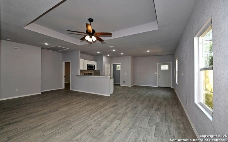 870 W Southcross Blvd, San Antonio, TX 78211, 3 Bedrooms Bedrooms, ,2 BathroomsBathrooms,Residential,For Sale,870 W Southcross Blvd,1875132