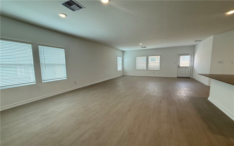 7925 Wonder Woman Drive, Corpus Christi, TX 78414, 4 Habitaciones Habitaciones , ,3 BañosBaños,Residential,En Venta,7925 Wonder Woman Drive,460539
