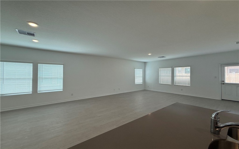 7925 Wonder Woman Drive, Corpus Christi, TX 78414, 4 Habitaciones Habitaciones , ,3 BañosBaños,Residential,En Venta,7925 Wonder Woman Drive,460539
