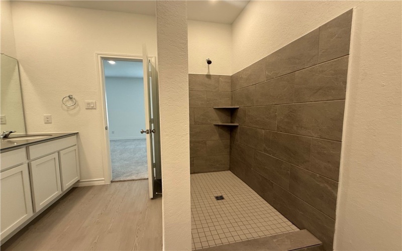 7925 Wonder Woman Drive, Corpus Christi, TX 78414, 4 Habitaciones Habitaciones , ,3 BañosBaños,Residential,En Venta,7925 Wonder Woman Drive,460539