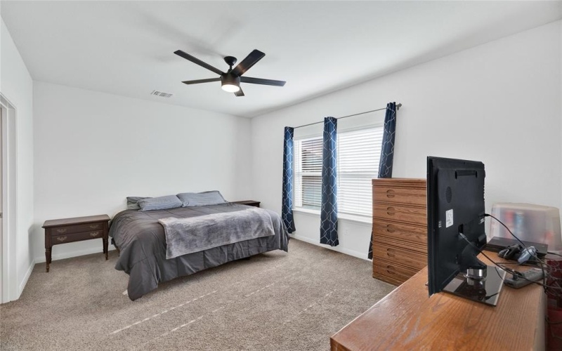 9900 Fighting Falcon Way, Fort Worth, TX 76131, 5 Habitaciones Habitaciones , ,2 BañosBaños,Residential,En Venta,9900 Fighting Falcon Way,20963021