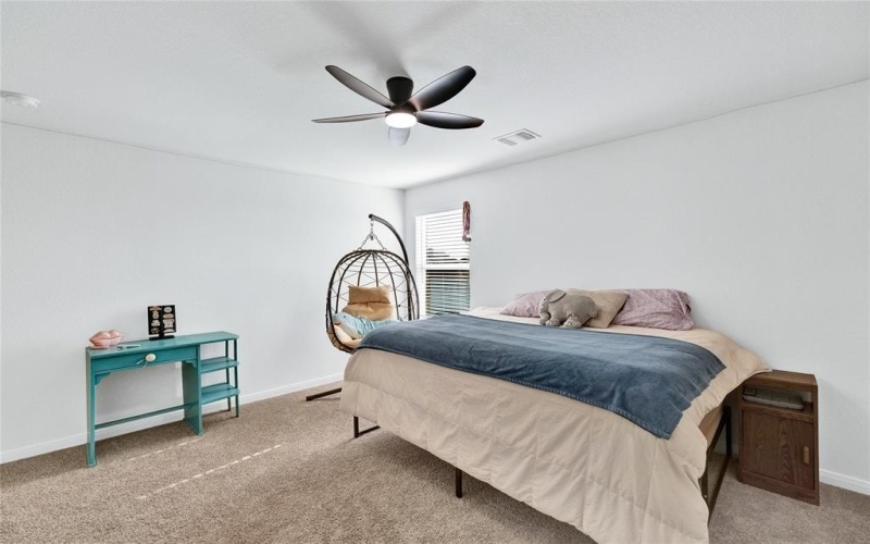 9900 Fighting Falcon Way, Fort Worth, TX 76131, 5 Habitaciones Habitaciones , ,2 BañosBaños,Residential,En Venta,9900 Fighting Falcon Way,20963021