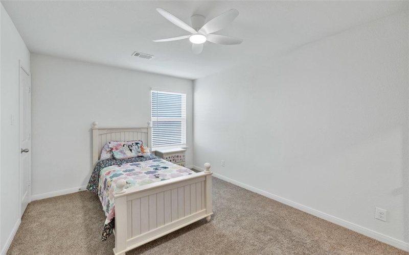 9900 Fighting Falcon Way, Fort Worth, TX 76131, 5 Habitaciones Habitaciones , ,2 BañosBaños,Residential,En Venta,9900 Fighting Falcon Way,20963021