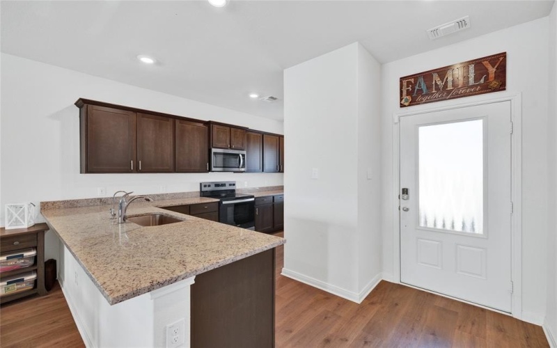 9900 Fighting Falcon Way, Fort Worth, TX 76131, 5 Habitaciones Habitaciones , ,2 BañosBaños,Residential,En Venta,9900 Fighting Falcon Way,20963021