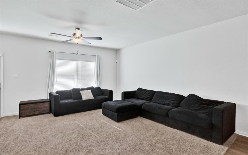 9900 Fighting Falcon Way, Fort Worth, TX 76131, 5 Habitaciones Habitaciones , ,2 BañosBaños,Residential,En Venta,9900 Fighting Falcon Way,20963021