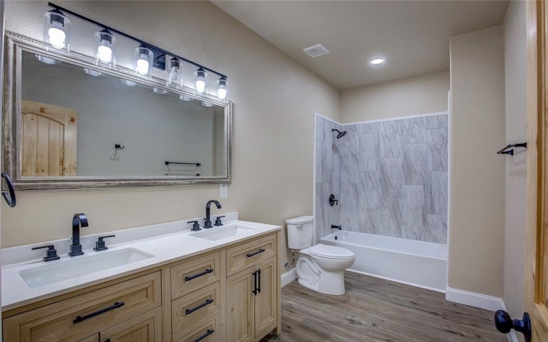 19335 Fm 1565, Terrell, TX 75160, 4 Bedrooms Bedrooms, ,2 BathroomsBathrooms,Residential,For Sale,19335 Fm 1565,20963914