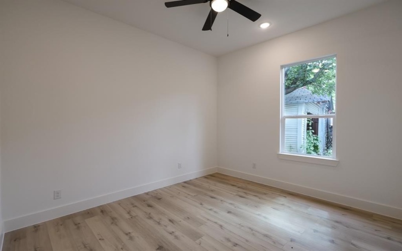 1032 E Arlington Avenue, Fort Worth, TX 76104, 4 Bedrooms Bedrooms, ,2 BathroomsBathrooms,Residential,For Sale,1032 E Arlington Avenue,20964581