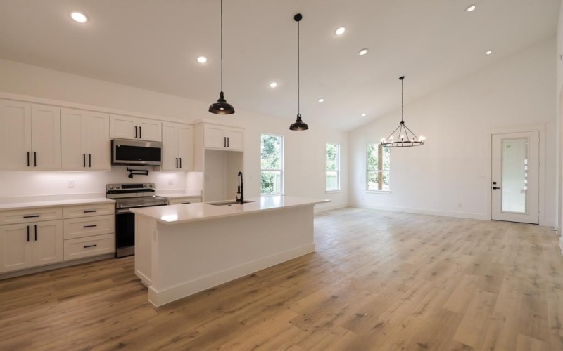 1032 E Arlington Avenue, Fort Worth, TX 76104, 4 Bedrooms Bedrooms, ,2 BathroomsBathrooms,Residential,For Sale,1032 E Arlington Avenue,20964581