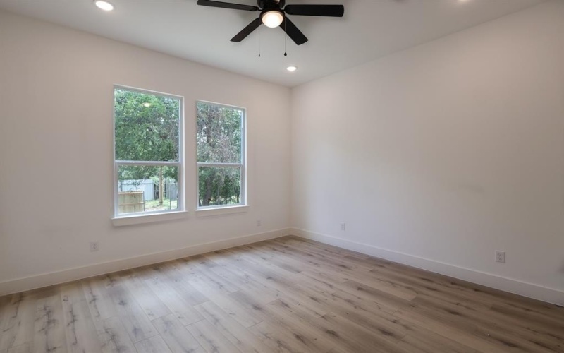 1032 E Arlington Avenue, Fort Worth, TX 76104, 4 Bedrooms Bedrooms, ,2 BathroomsBathrooms,Residential,For Sale,1032 E Arlington Avenue,20964581