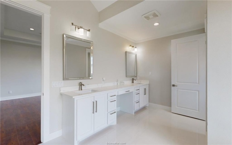 7844 Mathis Creek Drive, Bryan, TX 77808-1547, 4 Habitaciones Habitaciones , ,3 BañosBaños,Residential,En Venta,7844 Mathis Creek Drive,0,25004821