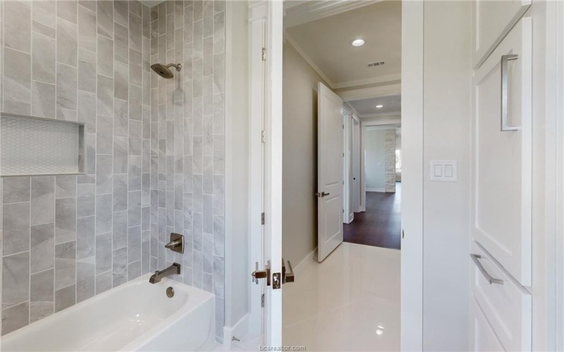 7844 Mathis Creek Drive, Bryan, TX 77808-1547, 4 Habitaciones Habitaciones , ,3 BañosBaños,Residential,En Venta,7844 Mathis Creek Drive,0,25004821