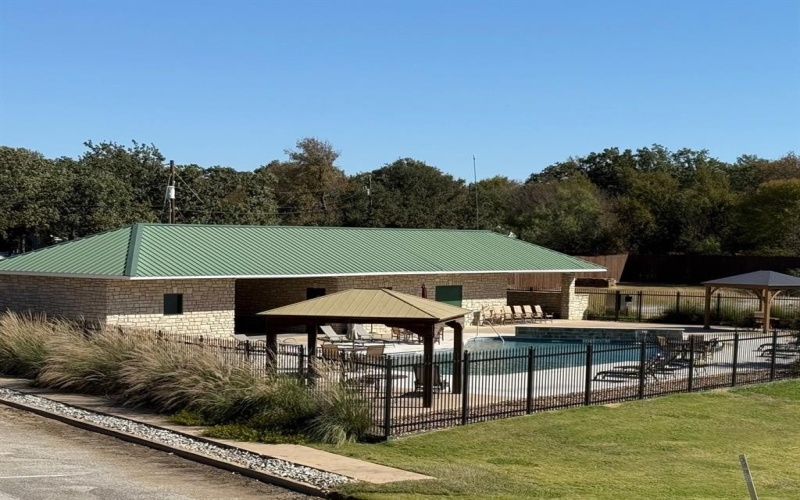 114 Ridgeline Drive, Chico, TX 76431, 4 Bedrooms Bedrooms, ,3 BathroomsBathrooms,Residential,For Sale,114 Ridgeline Drive,0,20965281