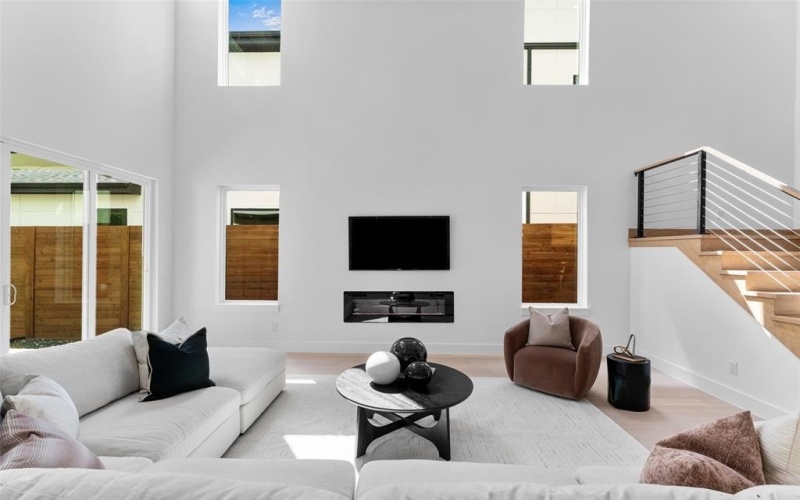 1626 Canada Drive, Dallas, TX 75212, 5 Habitaciones Habitaciones , ,6 BañosBaños,Residential,En Venta,1626 Canada Drive,20965953