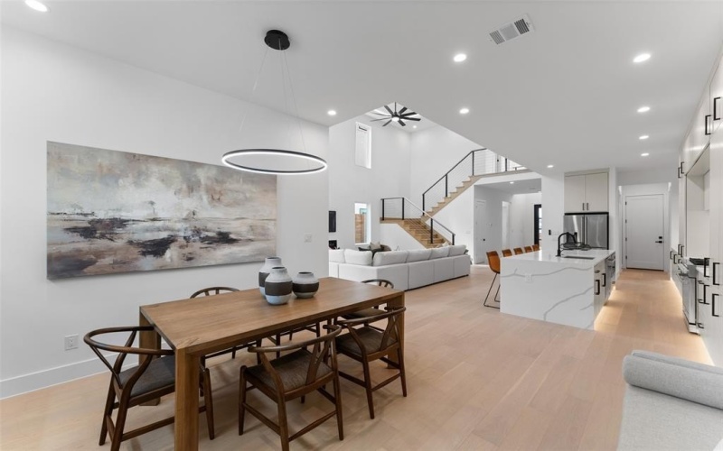 1626 Canada Drive, Dallas, TX 75212, 5 Habitaciones Habitaciones , ,6 BañosBaños,Residential,En Venta,1626 Canada Drive,20965953