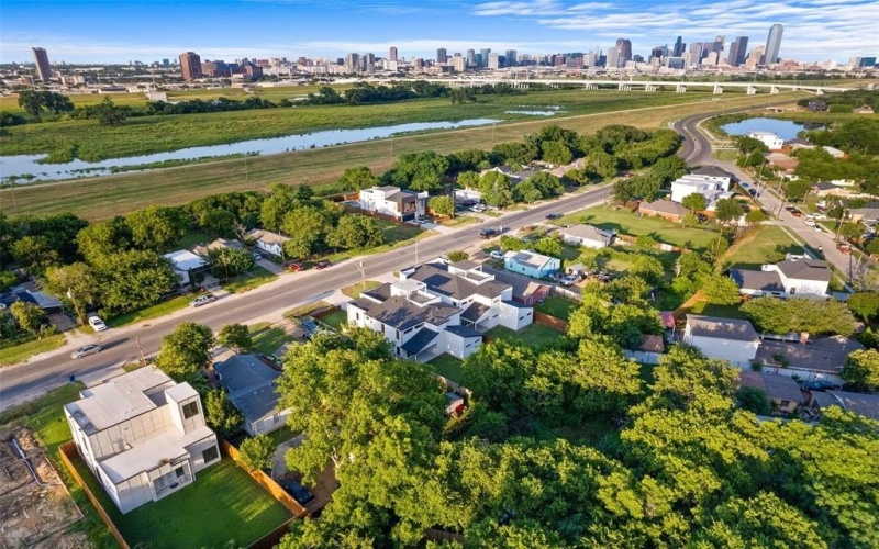1626 Canada Drive, Dallas, TX 75212, 5 Habitaciones Habitaciones , ,6 BañosBaños,Residential,En Venta,1626 Canada Drive,20965953