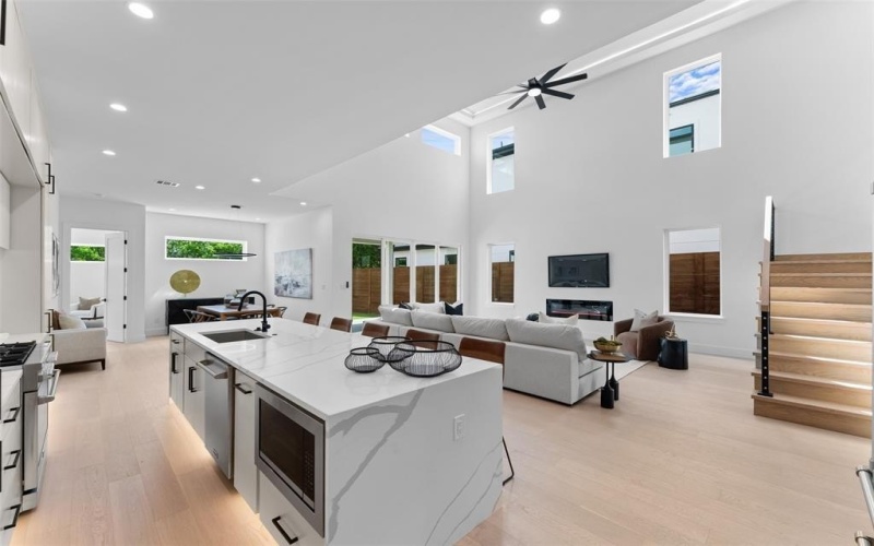 1626 Canada Drive, Dallas, TX 75212, 5 Habitaciones Habitaciones , ,6 BañosBaños,Residential,En Venta,1626 Canada Drive,20965953