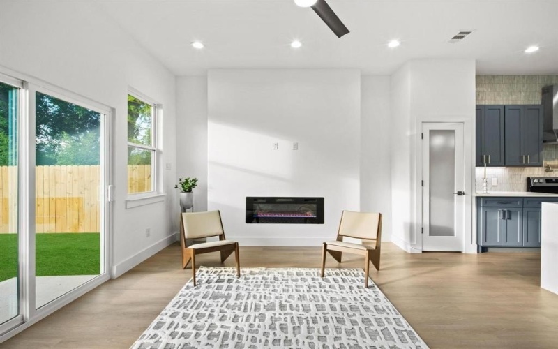 2503 Lawrence Street, Dallas, TX 75215, 3 Bedrooms Bedrooms, ,2 BathroomsBathrooms,Residential,For Sale,2503 Lawrence Street,20966122