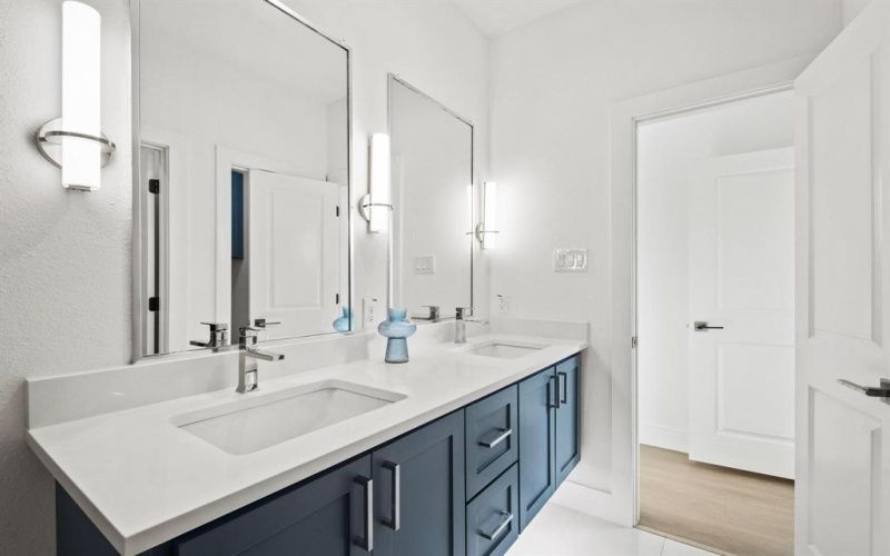 2503 Lawrence Street, Dallas, TX 75215, 3 Bedrooms Bedrooms, ,2 BathroomsBathrooms,Residential,For Sale,2503 Lawrence Street,20966122