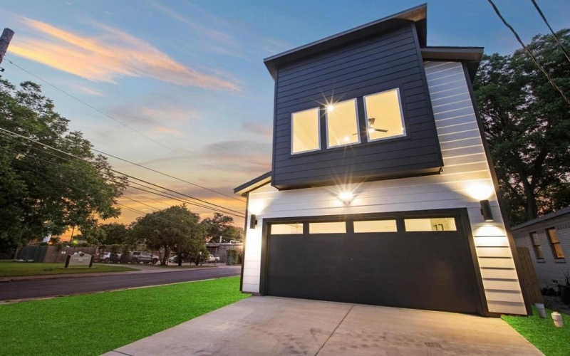 2503 Lawrence Street, Dallas, TX 75215, 3 Bedrooms Bedrooms, ,2 BathroomsBathrooms,Residential,For Sale,2503 Lawrence Street,20966122